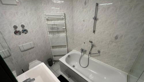 FHV01 - Ferienwohnung 100m² 6 Personen Garten und Terrasse 2x WC - Foto 5