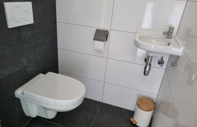 3 bedroom House in Susteren with swimming pool and terrace - Photo 11