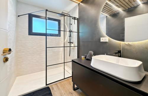 Modern 2 bedroom house, sleeps up to 6 - Photo 7