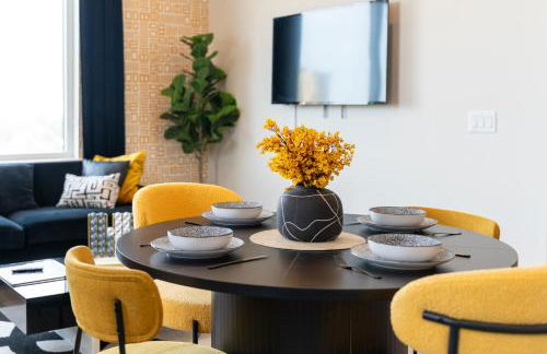 Bright and Bold Escape with NYC Views and Free Parking, Sleeps 9 and 2 Baths - Foto 38