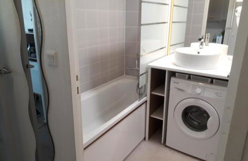 T1 avec piscine et terrasse au coeur de La Rochelle - Foto 19