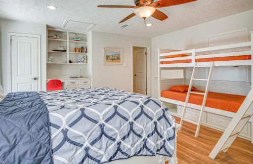 Modern Lake Conroe House with Lakefront Park and Deck! - Photo 20