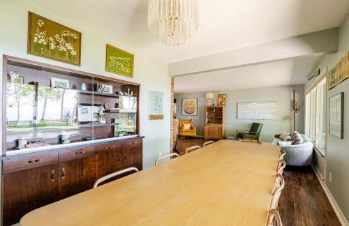 All the Waters Retro Home on Lake Michigan- Your Own PRIVATE BEACH - Foto 32