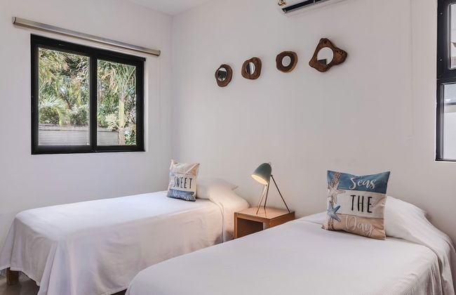 Velas Condos - Photo 34