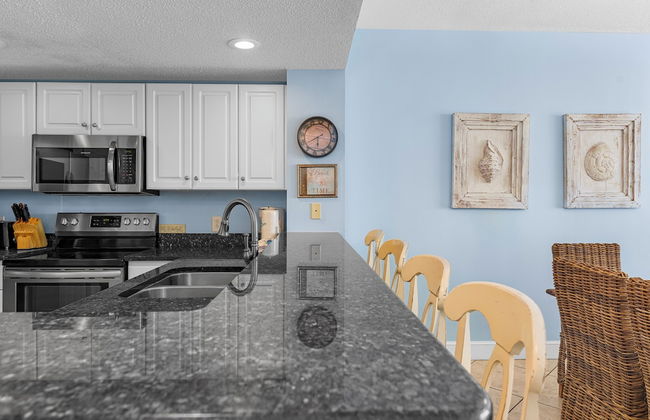 Majestic Beach Resort by Book That Condo - Foto 77