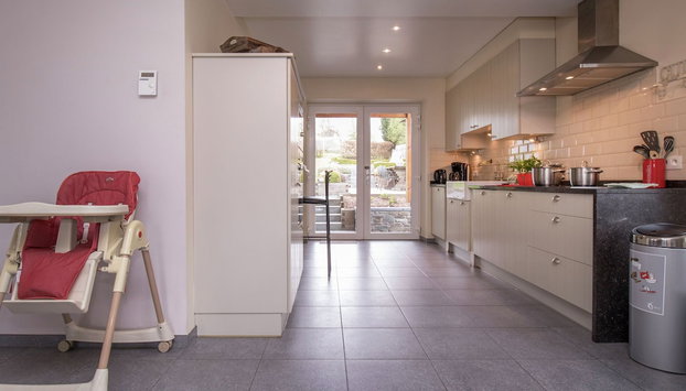 Spacious Holiday Home in Grand-halleux Near Vielsalm - Photo 5, Private kitchen