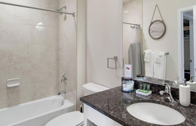 Close to DCA OLD Town With Rooftop Access - Foto 9