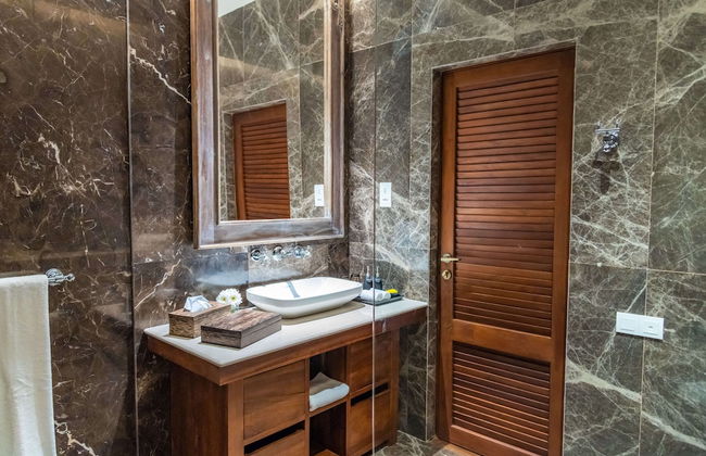 Ishq Colombo - Photo 32