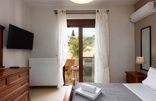 Villa Elides Countryside Retreat with Private Pool - Foto 19