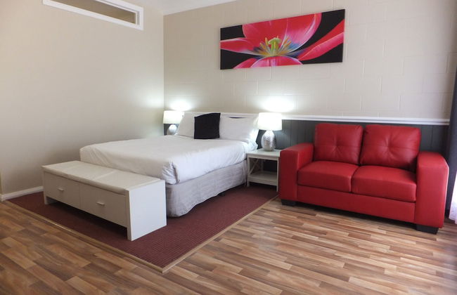 Nagambie Caravan Park & Motel - Photo 2