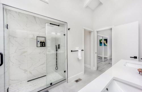 497-Upscale Family Home w AC & Patio near Meta & Stanford - Foto 74