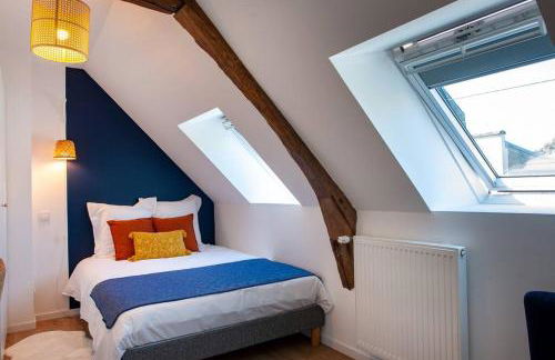 Duplex contemporain dans maison du XVIIème siècle - Foto 12