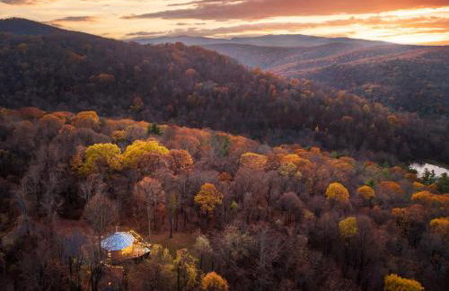 Shenandoah Yurt: Hot Tub~Wood Stove~WiFi~EVcharger - Foto 35