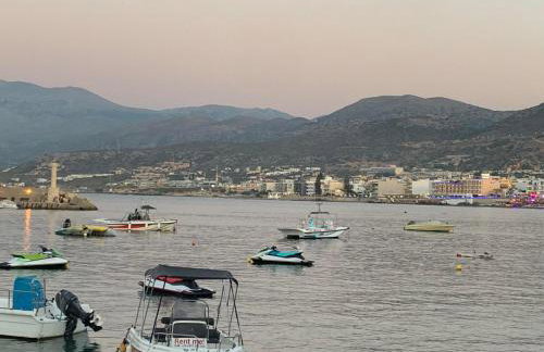 Khroma Luxury Suite 2 Beach front apartment - Photo 49