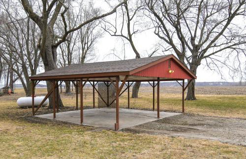 Riverfront Cabin Near Dtwn Pella with Game Room! - Foto 29