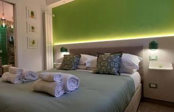 The Golden Pyramid - Photo 51