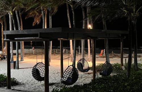 Manhattan Riviera Beach - Photo 21