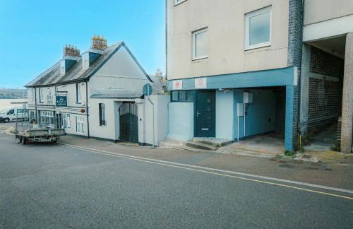 Torpoint Pod - Free Parking - Photo 2
