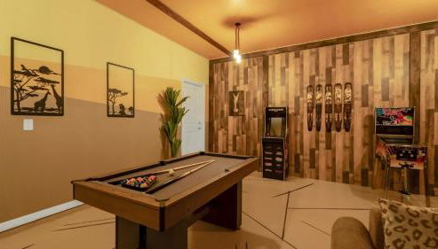 Family Home w Cinema, Pool & BBQ Clermont - Foto 4