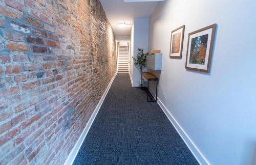 Spacious 2 bed 2 bath Downtown OTR condo minutes walk to the Reds Bengals stadium & more! - Foto 27
