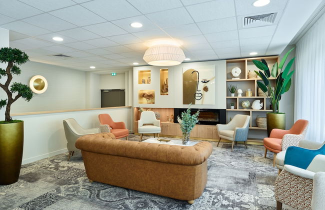 Zenao Appart'hôtels Suresnes - Foto 2