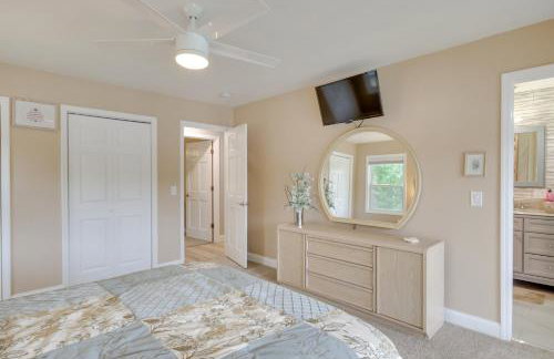 Waterfront Lakehouse w/ Private Dock & Fire Pit! - Foto 13
