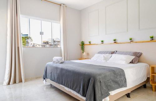 Casa espaçosa com quintal perto da lagoa - Foto 12