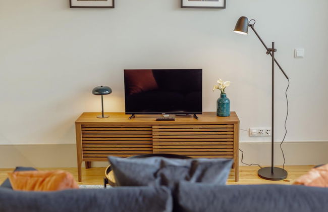 Legacy Oporto Premium Apartment B by Vacationy - Photo 19