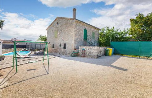 Two-Bedroom Holiday Home In Svetvincenat - Foto 12
