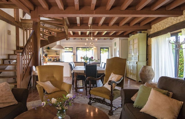 Farmhouse With Private Pool, Large Garden and Playground - Foto 32