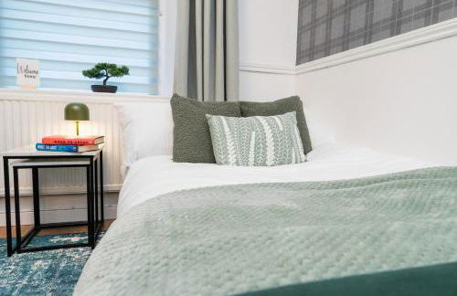 Modern house, sleeps up to 9 - Photo 5