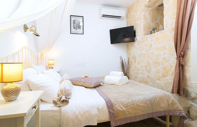 Gaius Aurelius Valerius - Photo 14