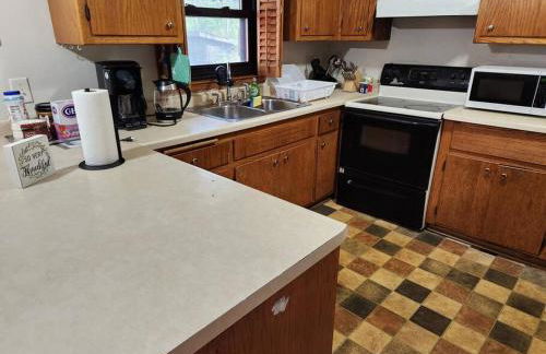 Spacious 4-bedroom home in quiet neighborhood - Foto 15