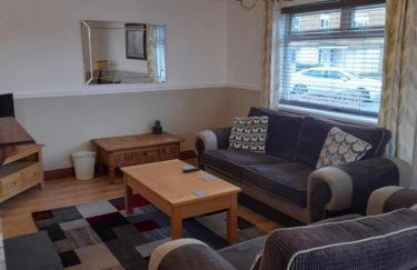 Quiet 3 bed close to the A1 - Foto 1