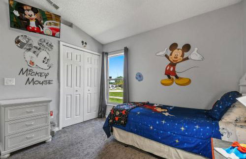 Wheelchair accessible Lakeview 4BR house with pool spa themed rooms game room - Foto 32