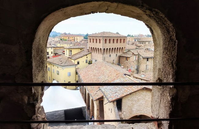 Tour giornaliero in treno e bicicletta da Bologna: vigneti e fortezze - Foto 5