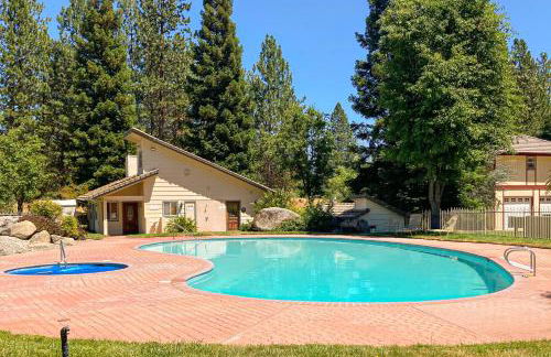 Northshore Lakeview Getaway - Photo 3