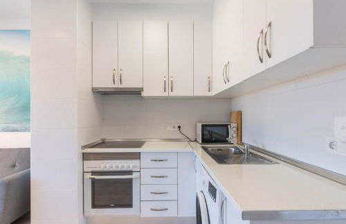 URBANIZACIÓN COPACABANA - La Manga del Mar Menor KM2 - Vistas a Mediterráneo Dormitorio doble y sofá-cama - Foto 8