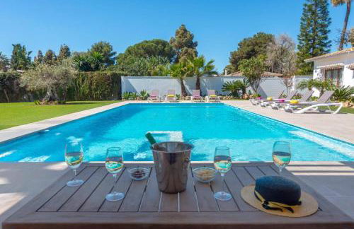 Villa Ramos by Villa Plus - Photo 11