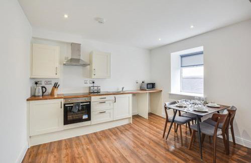 Canal View 2BR Home for Families & Friends - Foto 6