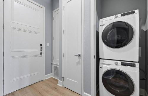 Best View of Dallas Skyline, Modern Luxe APT - Foto 8