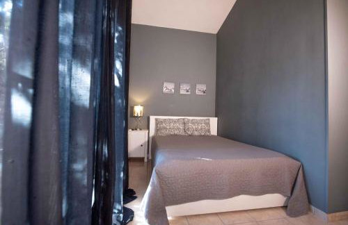 Dana's Luxury Maisonette - Photo 54