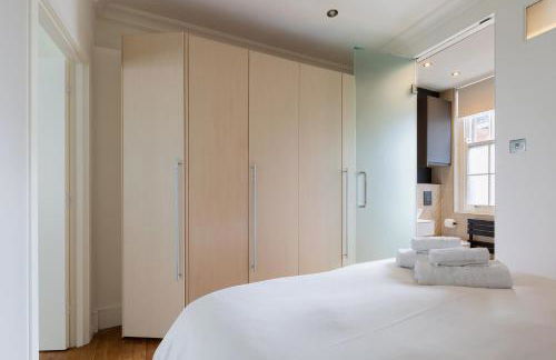 Modern Carnaby Soho 1BR Apartment with AC - Foto 10