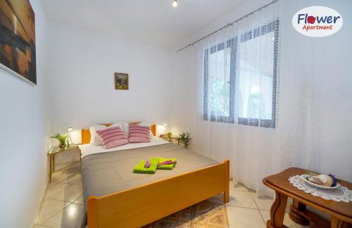 Romantic Apartment Flower - Photo 5