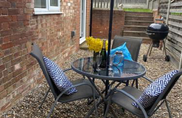 Bramblebee Cottage Salthouse - Photo 5