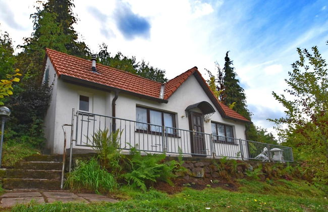 Charming Bungalow in Tabarz Thüringer Wald With Garden - Foto 1