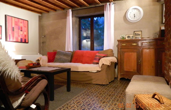 Regional House With Exposed Timber Frame Elements Full of Authenticity and Charm in a Green Area - Photo 10