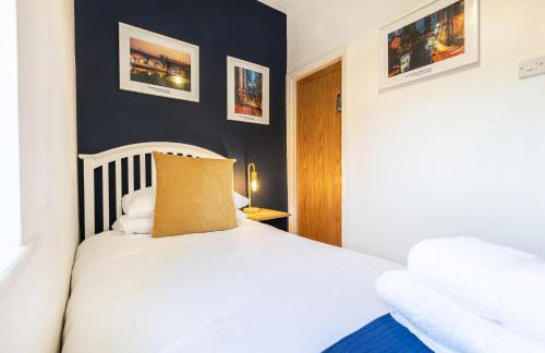 The Heart - Cosy 3 bedroom house with double driveway and Garden in Manchester - Foto 7