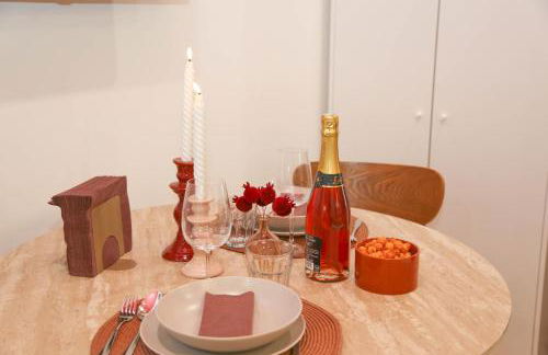 L'Écrin Rouge Escapade Romantique et Balnéo Privé - Foto 14