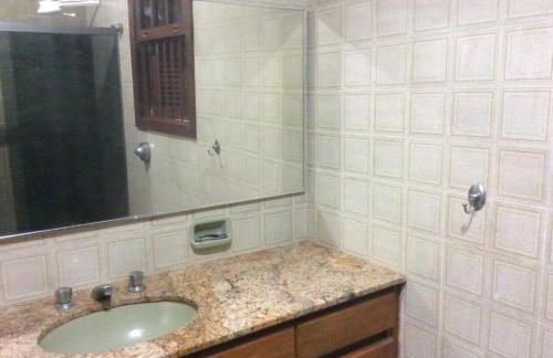 Casa ampla com piscina e confortável - Foto 7